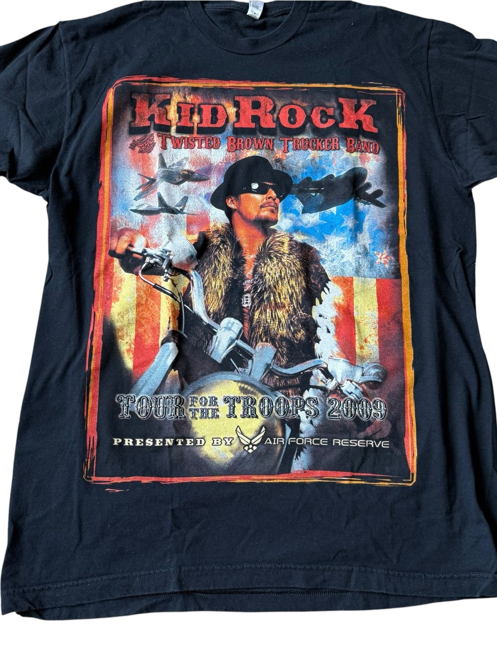 Kid Rock 2009 Twisted Brown Truck Graphic Tee Sz L 2009 Tour for the Troops